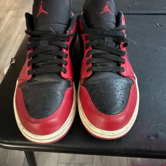Jordan Men's Red and Black Sneakers